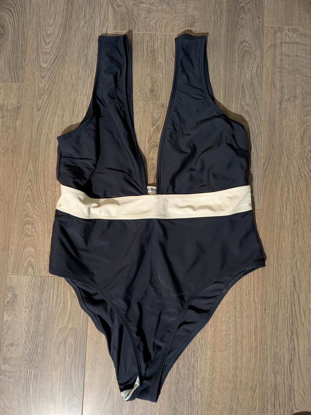 Cupshe Black One-Piece Swimsuit with Cream Waistband